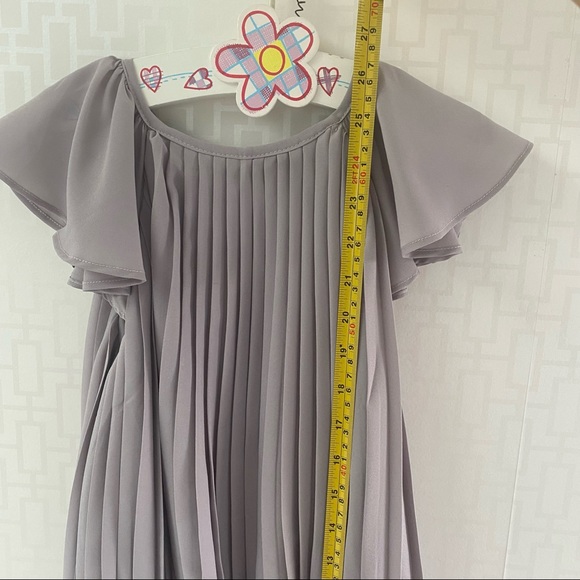 Marese French brand Girl’s Grey Pleated Chiffon with Butterfly Sleeves Dress - Picture 3 of 7
